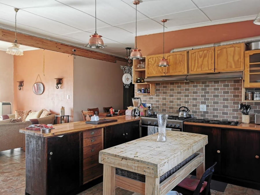 4 Bedroom Property for Sale in Hooikraal Western Cape